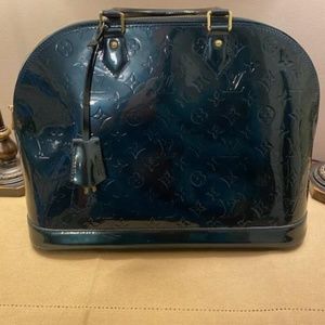 Alma GM Vernis Blue Nuit